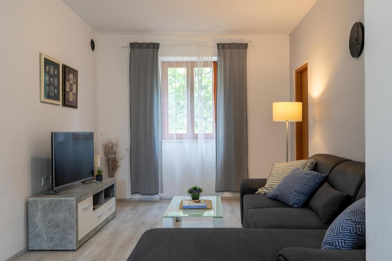 Apartments Kastel Pula Пула Экстерьер фото